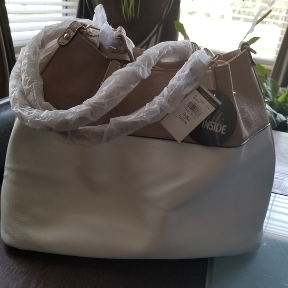 Purse - Picture 2 of 3